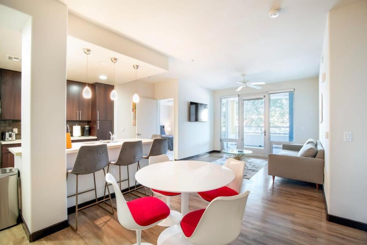 2Br Modern Luxury Condo Weho Лос-Анджелес Экстерьер фото
