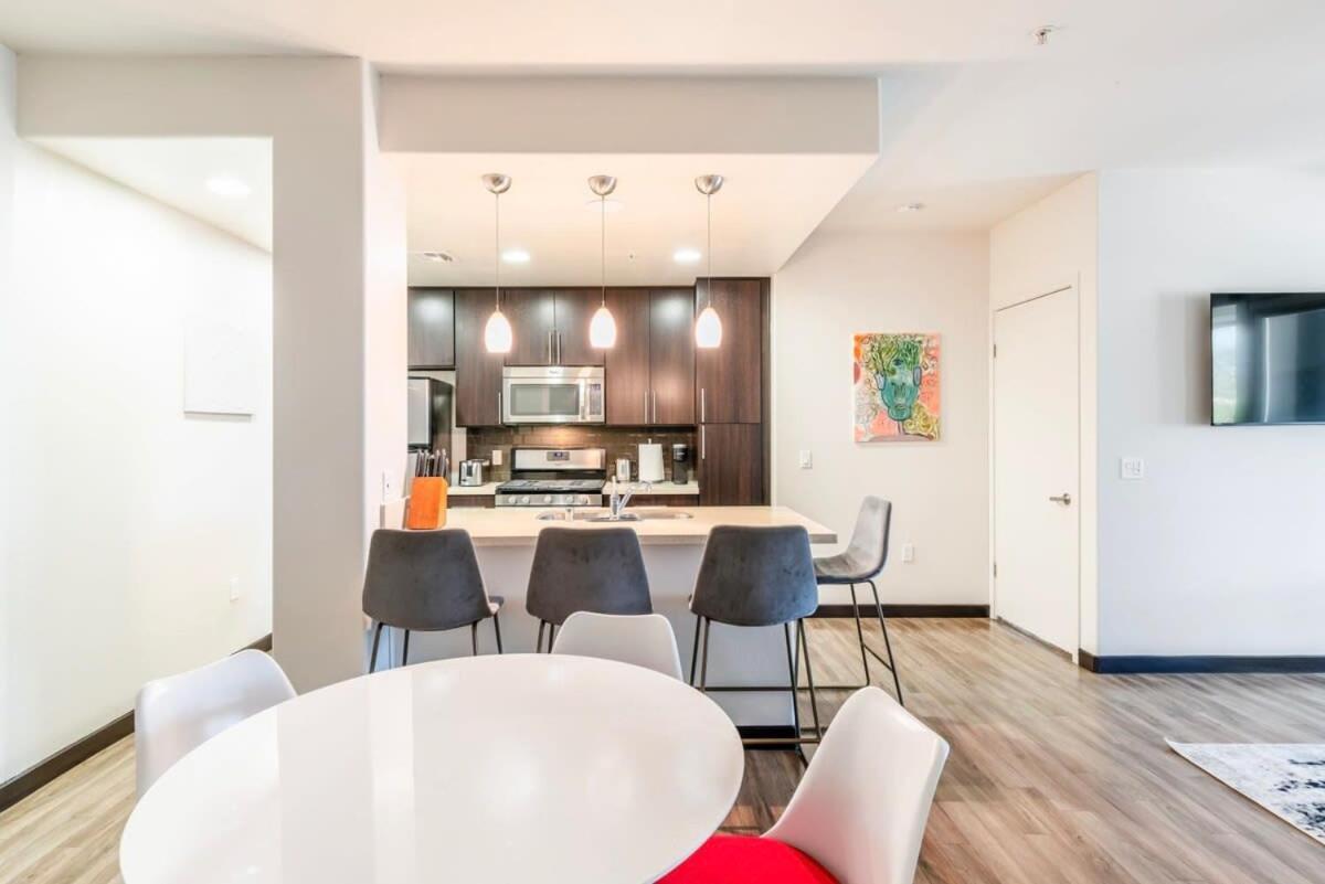 2Br Modern Luxury Condo Weho Лос-Анджелес Экстерьер фото